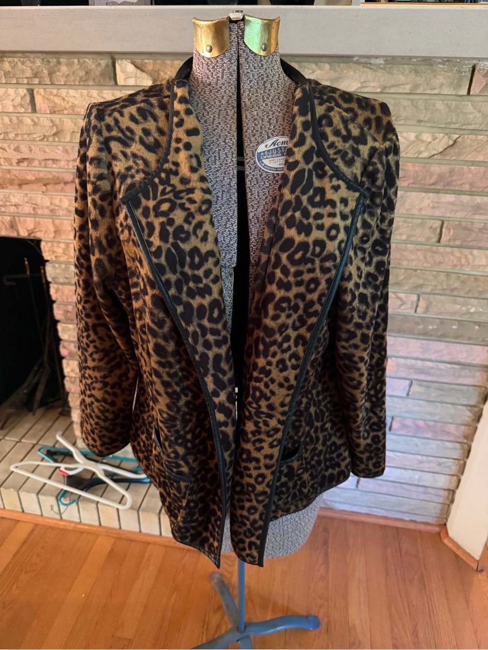 Chico’s Size 3 Leopard Print Open Front Jacket Cardigan Animal Print XL